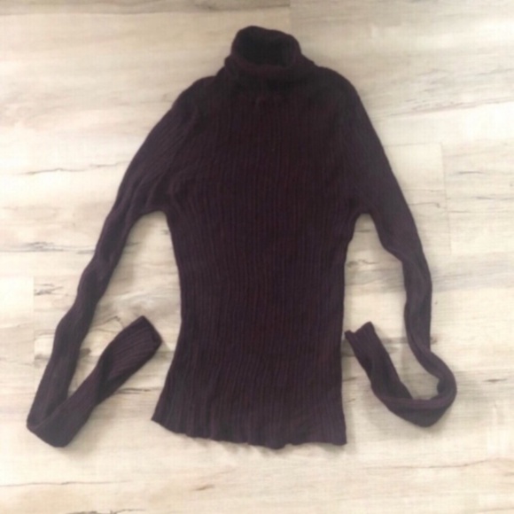 MASSIVE $10 SALE Women's Ribbed Turtleneck Sweater - Burgundy - Picture 6 of 6